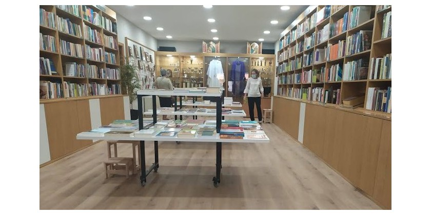 La librería ARS de Salamanca se renueva