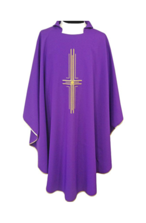 Casulla con cruz triple Bordada Morado 59477